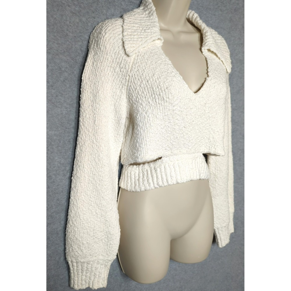 L'ACADEMIE Cropped Sweater S Lg Sleeve Cut out Waist in Cream V Neck Up Scale